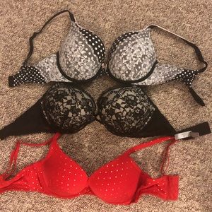 3 bras- cacique and victoria secret- 34DD
